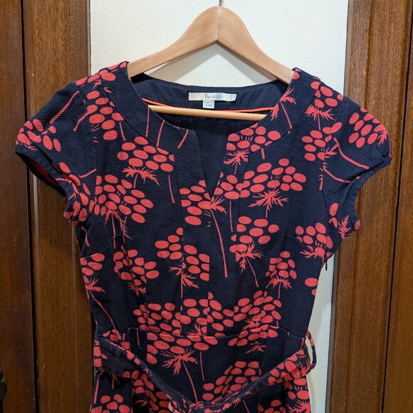 Boden Navy and Pink Notch Belted Damask Shift Dress - Picture 3 of 8